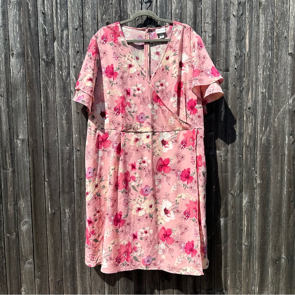 Pink Floral V-Neck Short Sleeve Dress
